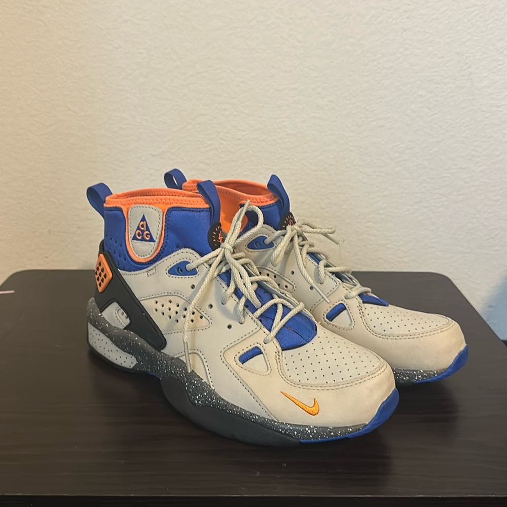 Nike ACG Moab Shoes 9.5